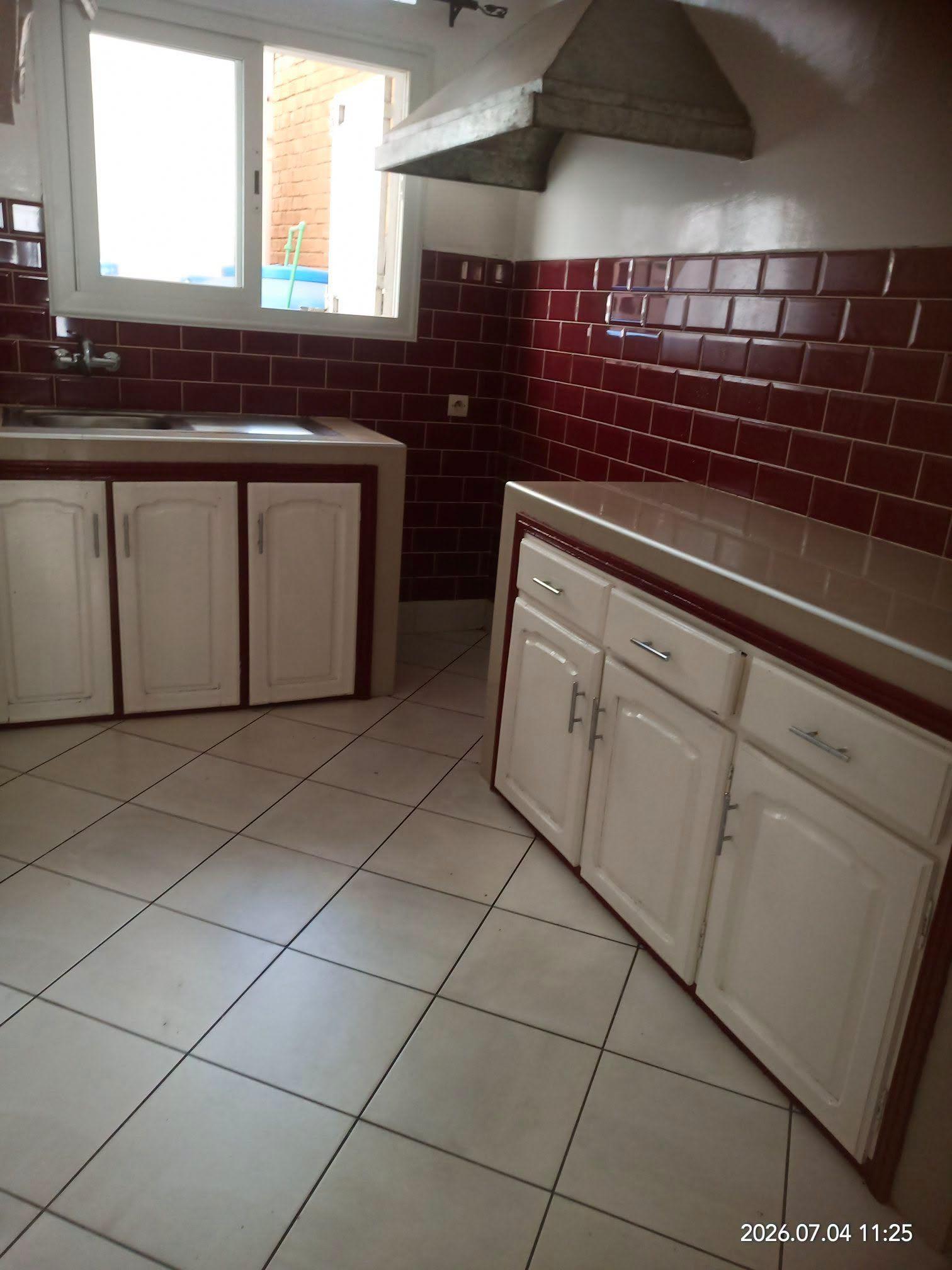 Location · Appartement T4 (RDC) · Imerinafovoany, Antananarivo - photo 4