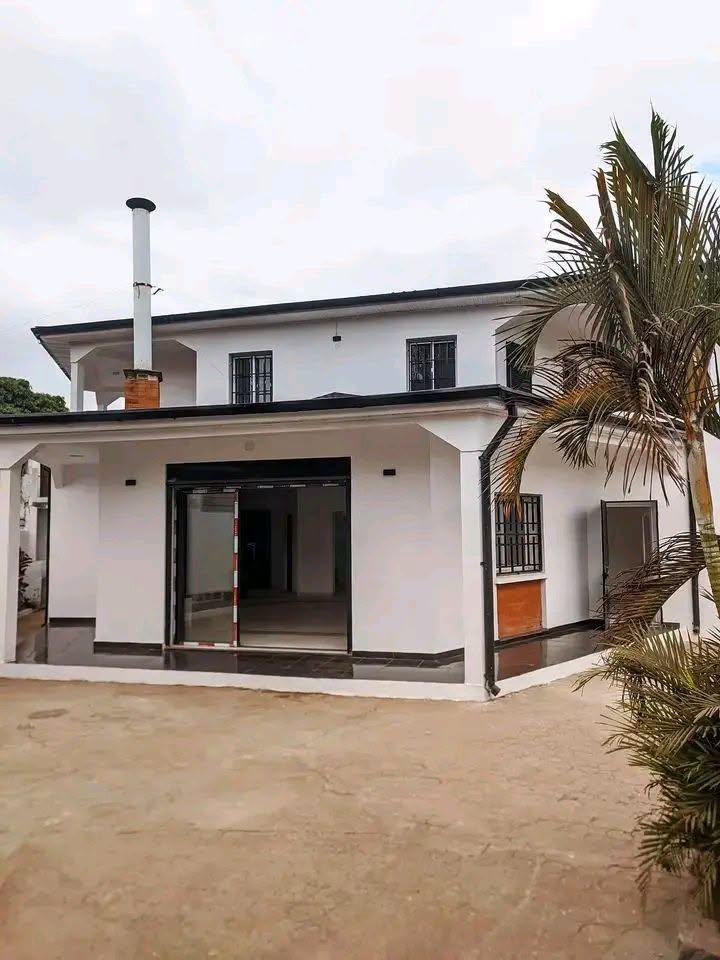 Location · Villa à étage 4 chambres · Talatamaty, Antananarivo - photo 1