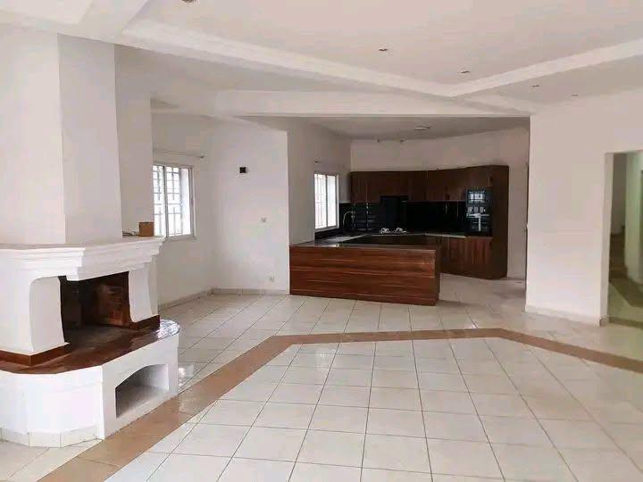 Location · Villa à étage 4 chambres · Talatamaty, Antananarivo - photo 2
