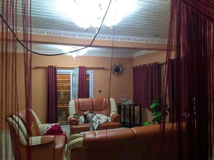 Location · Villa basse 3 chambres avec jardin · Iavoloha, Antananarivo - photo 4
