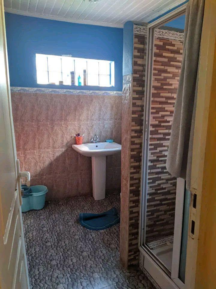 Location · Villa basse 3 chambres avec jardin · Iavoloha, Antananarivo - photo 8