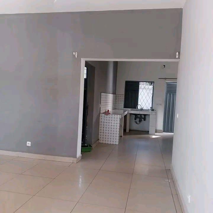 Location · Appartement T4 confort · Andoharanofotsy, Antananarivo - photo 1