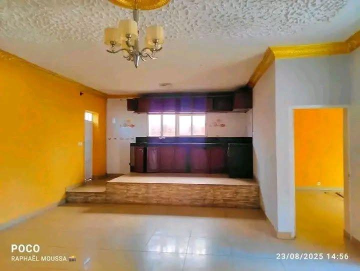 Location · Belle maison basse 4 chambres · Ankadindratombo, Antananarivo - photo 3
