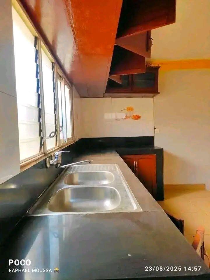 Location · Belle maison basse 4 chambres · Ankadindratombo, Antananarivo - photo 8