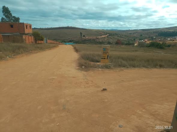 Terrain 300 m² à vendre — Ambohimangakely - photo 2
