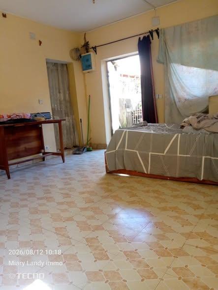 Appartement à louer — Ampasanimalo - photo 2