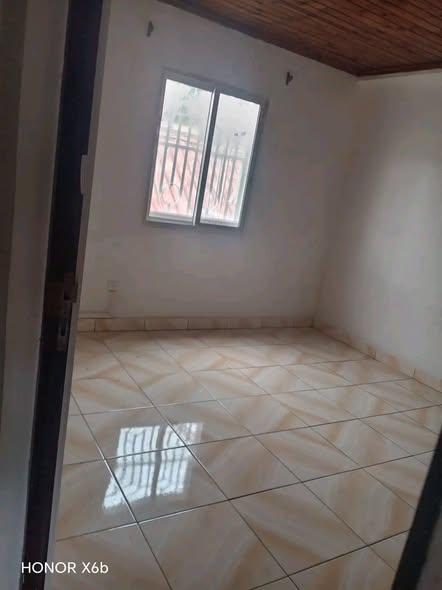 Appartement 2 ch. à louer — Ambatoroka - photo 4