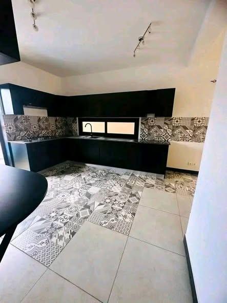 Maison 5 ch. à vendre — Iavoloha - photo 3