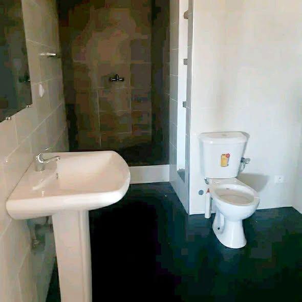 Appartement 5 ch. à louer — Ambohitsoa - photo 4
