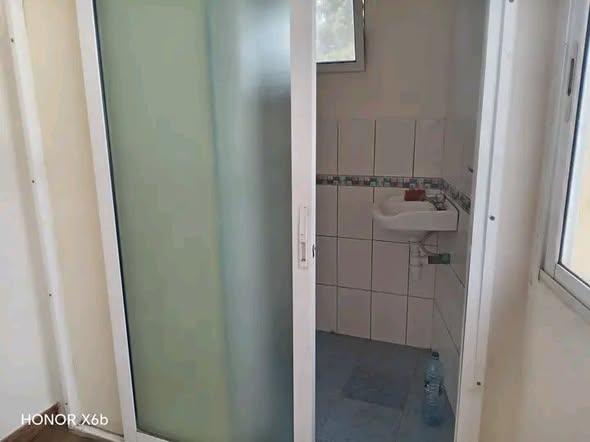Maison 2 ch. à louer — Ambatoroka - photo 2