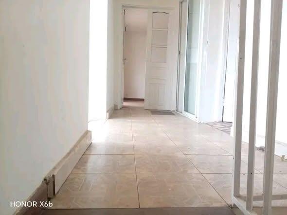 Maison 2 ch. à louer — Ambatoroka - photo 5