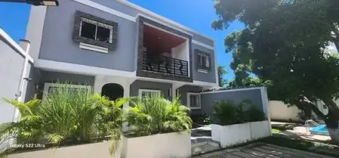 Maison 2 ch. à louer — Mahajanga Amborovy — 550 000 Ar | Fonenako