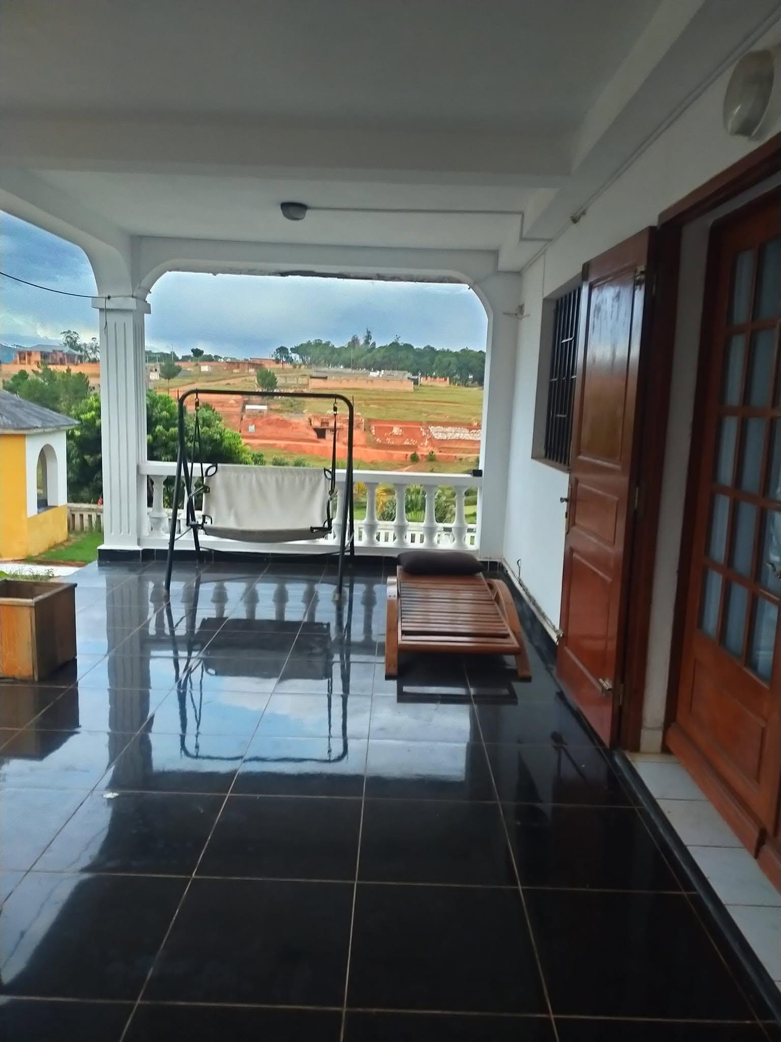 Location · Villa F4 · Lazaina, Antananarivo - photo 5