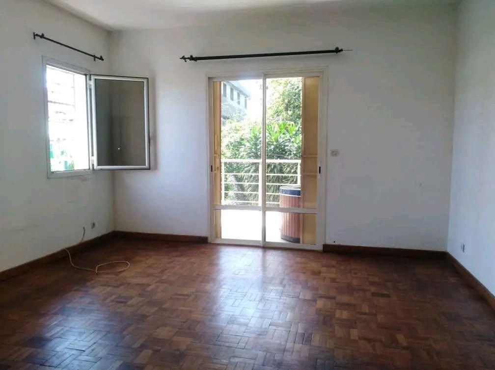 Location · Appartement · Ampandrianomby, Antananarivo - photo 1