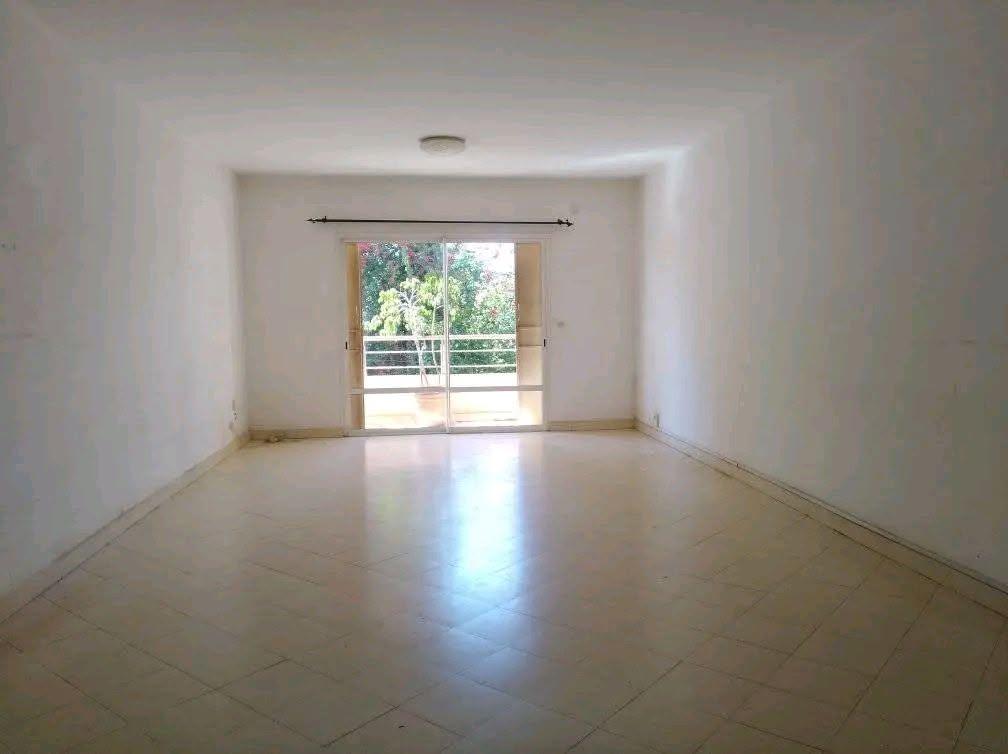 Location · Appartement · Ampandrianomby, Antananarivo - photo 2