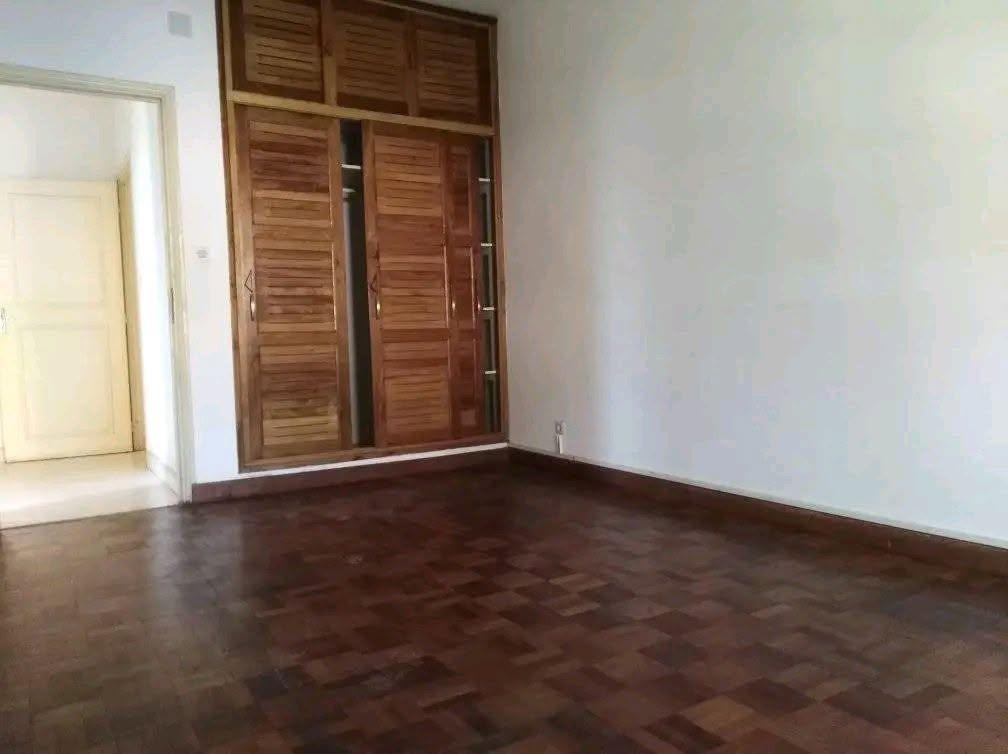 Location · Appartement · Ampandrianomby, Antananarivo - photo 4