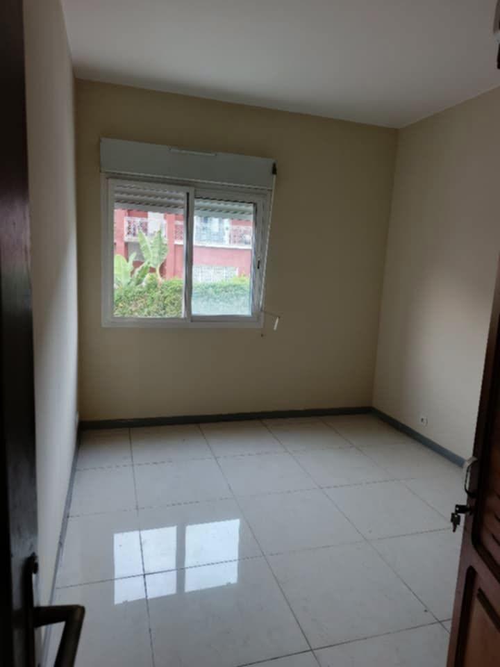 Location · Appartement · Tsimbazaza, Antananarivo - photo 5