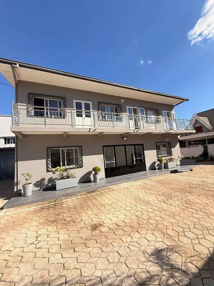 Location · Maison à étage · Talatamaty, Antananarivo - photo 2