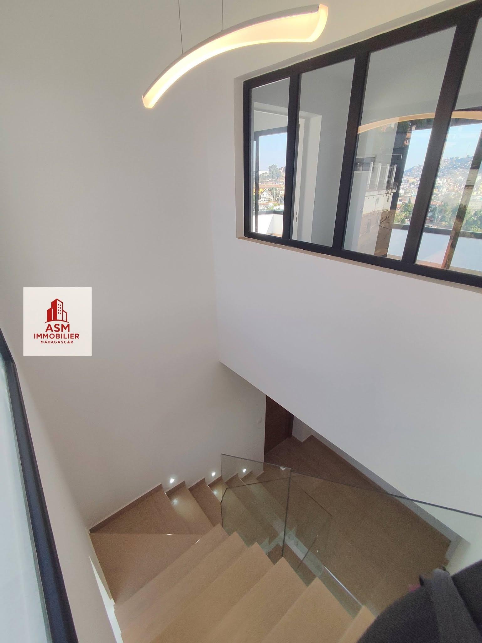 Location · Appartement T4 · Andrainarivo, Antananarivo - photo 6