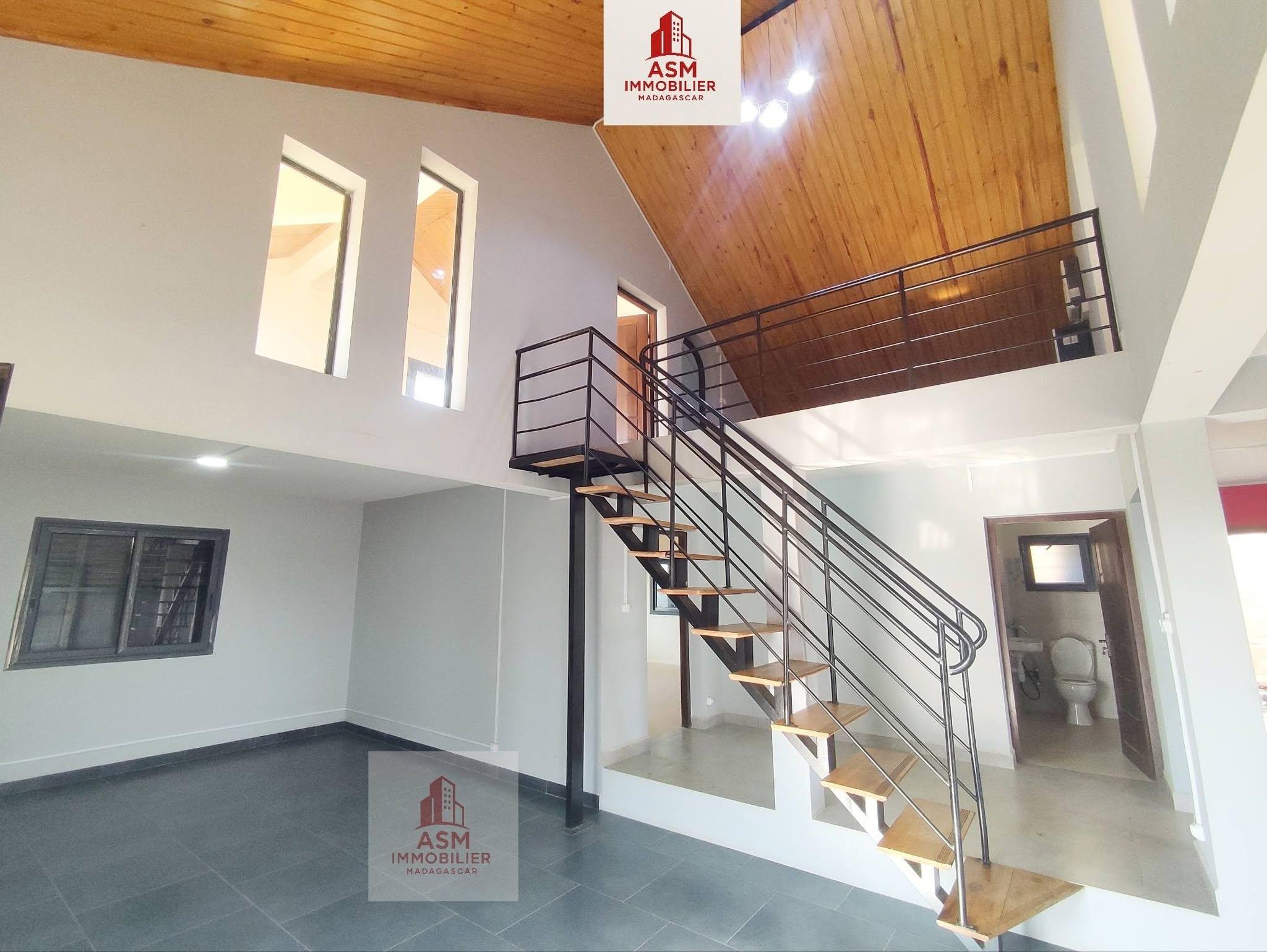 Location · Villa F5 neuve · Sabotsy Namena, Antananarivo - photo 2