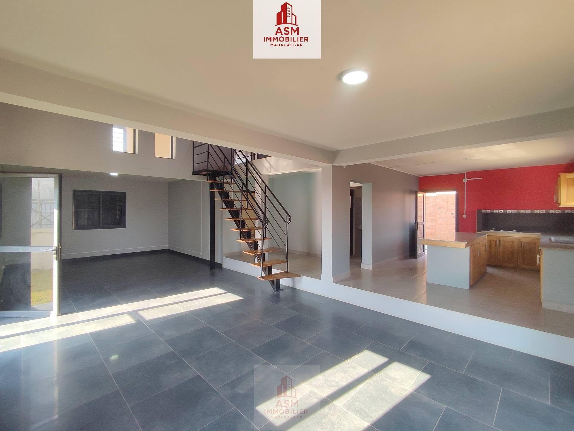Location · Villa F5 neuve · Sabotsy Namena, Antananarivo - photo 4