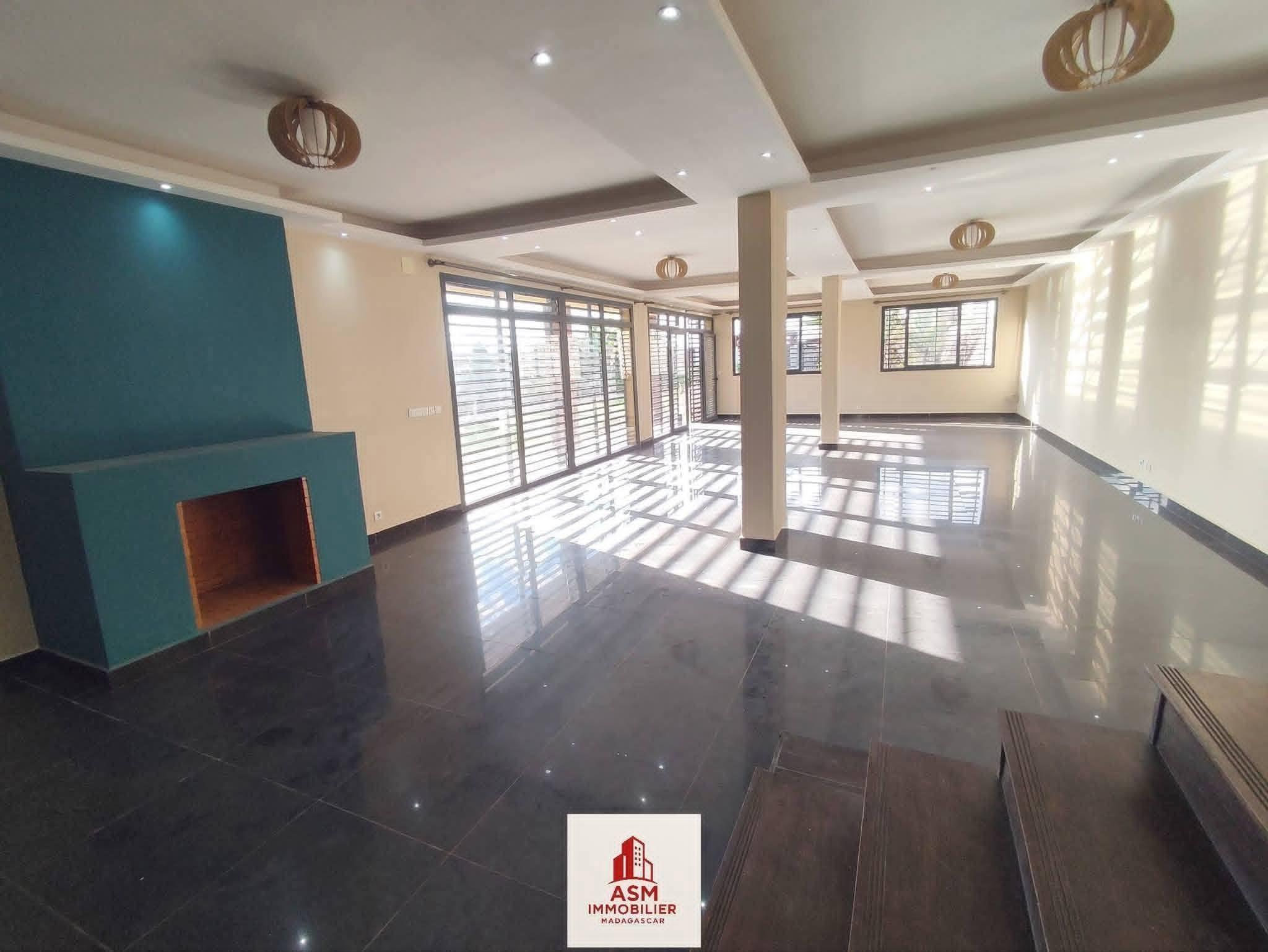 Location · Villa de standing · By Pass, Antananarivo - photo 4