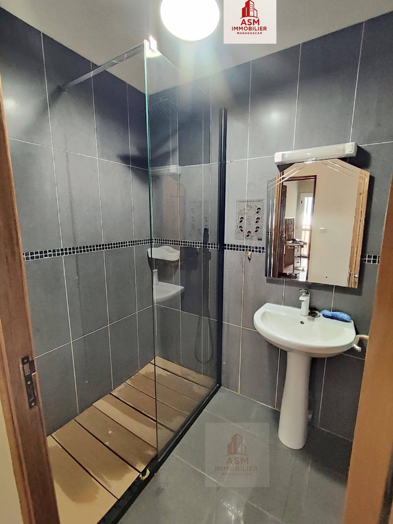 Location · Appartement T4 · Analamahitsy, Antananarivo - photo 6