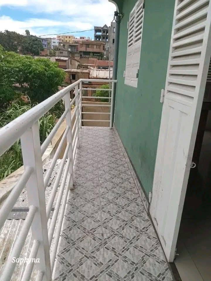 Location · Trano Ahofa · Ampamatanana, Antananarivo - photo 4