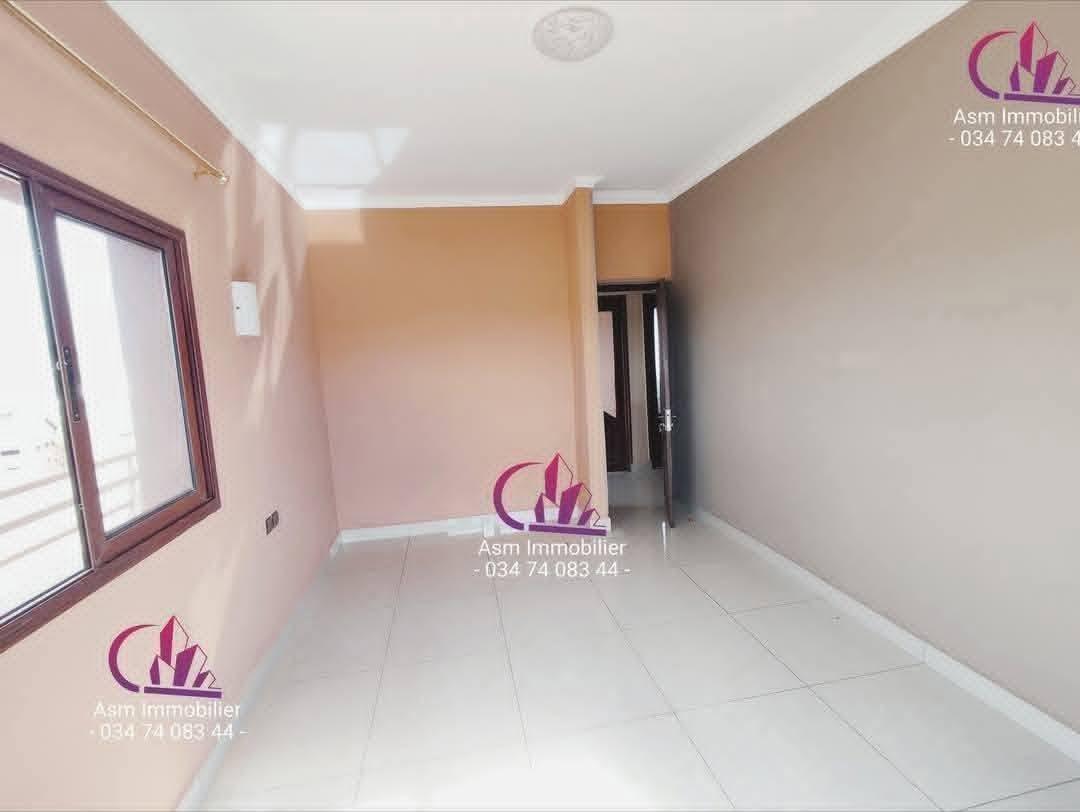 Location · Appartement T5 · Anosizato, Antananarivo - photo 7