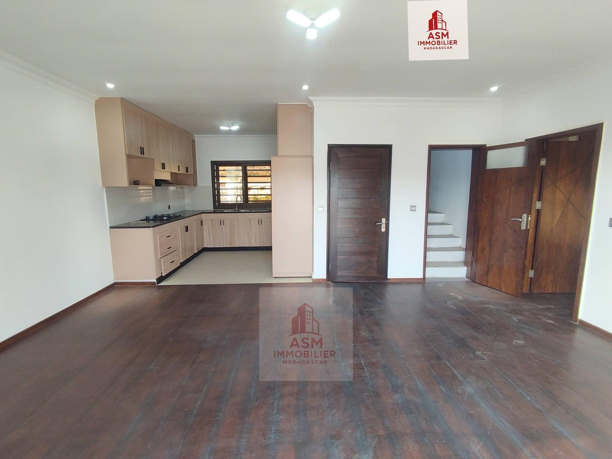 Location · Ensemble 3 villas de standing · Ambatobe, Antananarivo - photo 8