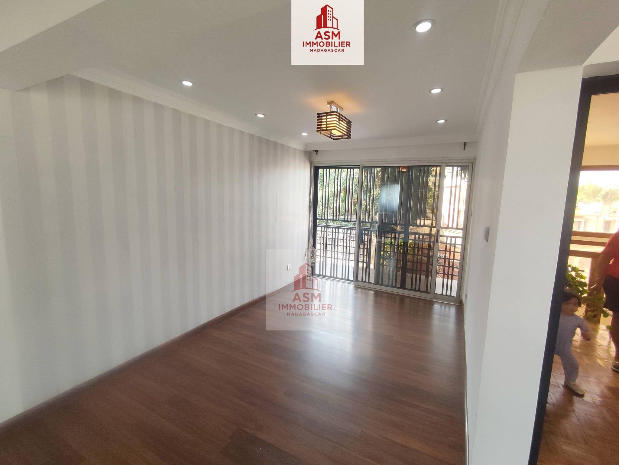 Location · Appartement T3 · Mahazoharivo, Antananarivo - photo 2