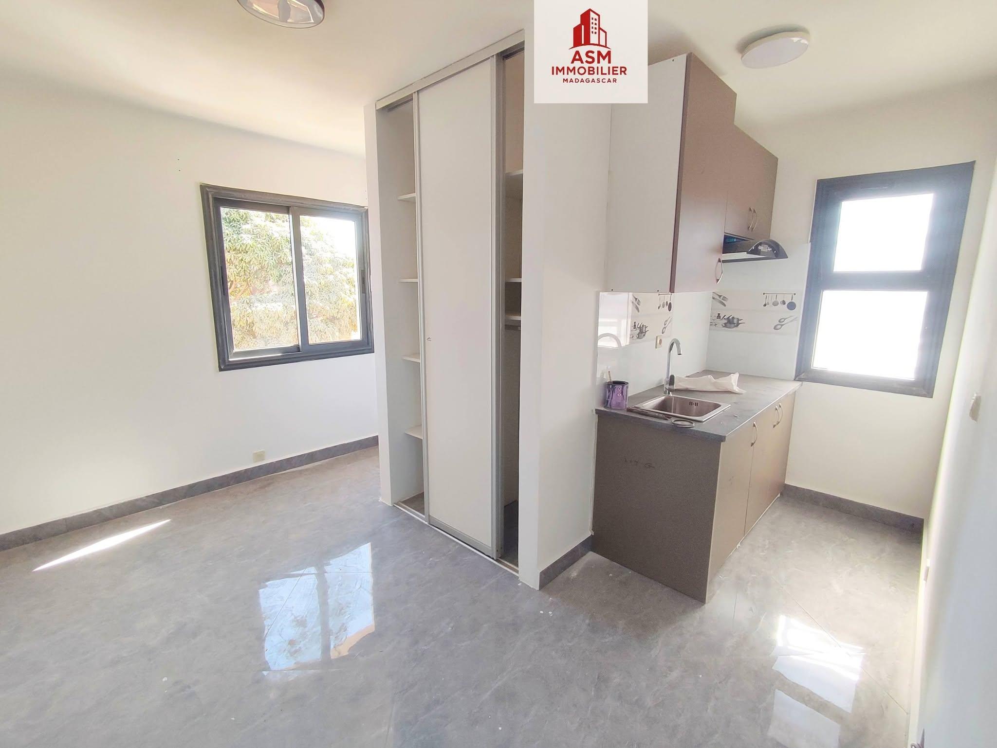 Location · Studios neufs · Ambolikandrina, Antananarivo - photo 2