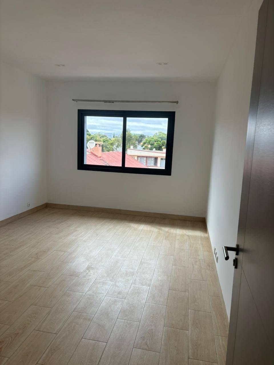 Location · Appartement T5 · Mahatony Ivandry, Antananarivo - photo 7