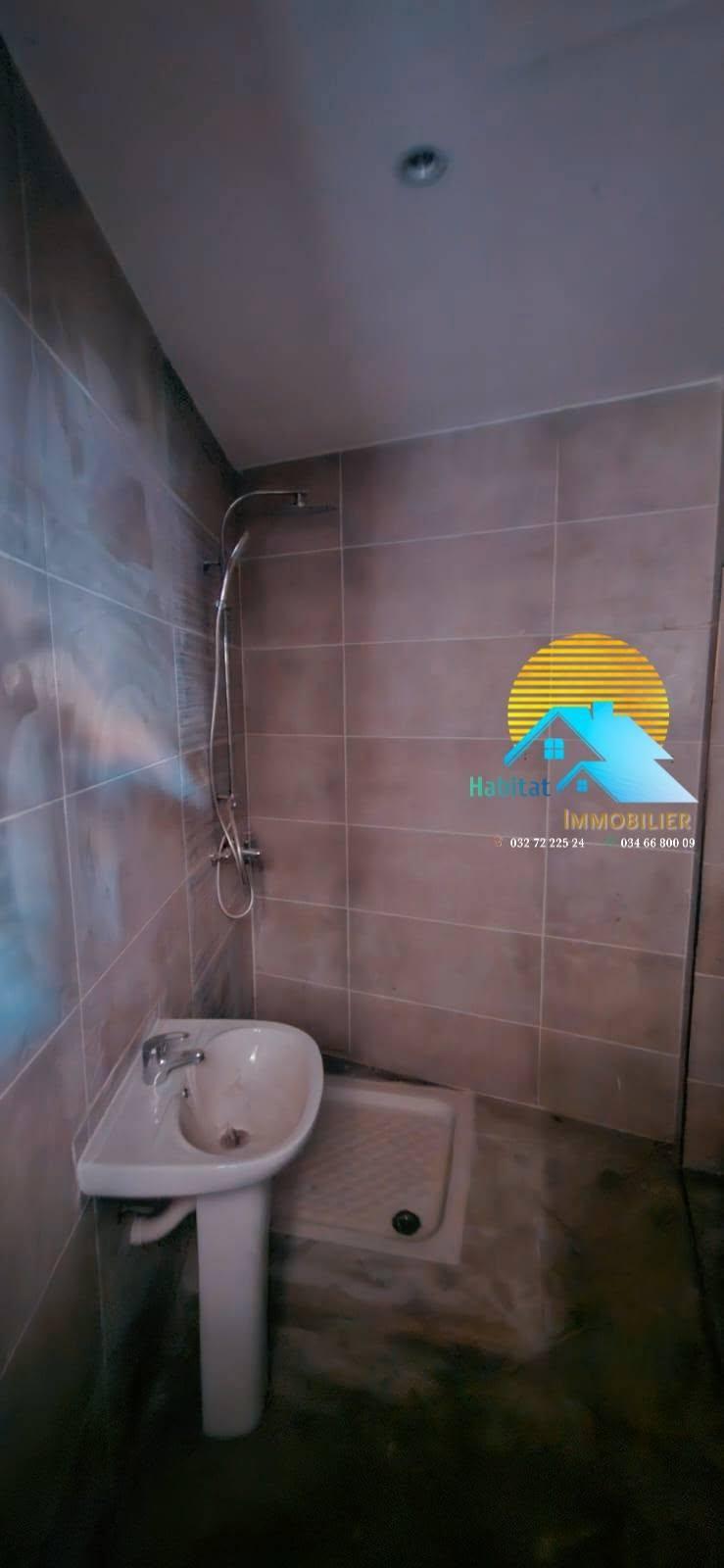 Location · Studio (habitation ou bureau) · Ankadivato, Antananarivo - photo 4
