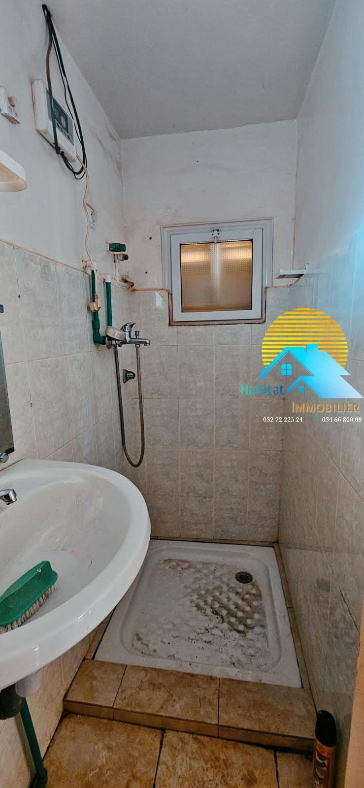 Location · Maison F4 (R+2) · Ambatobe, Antananarivo - photo 6