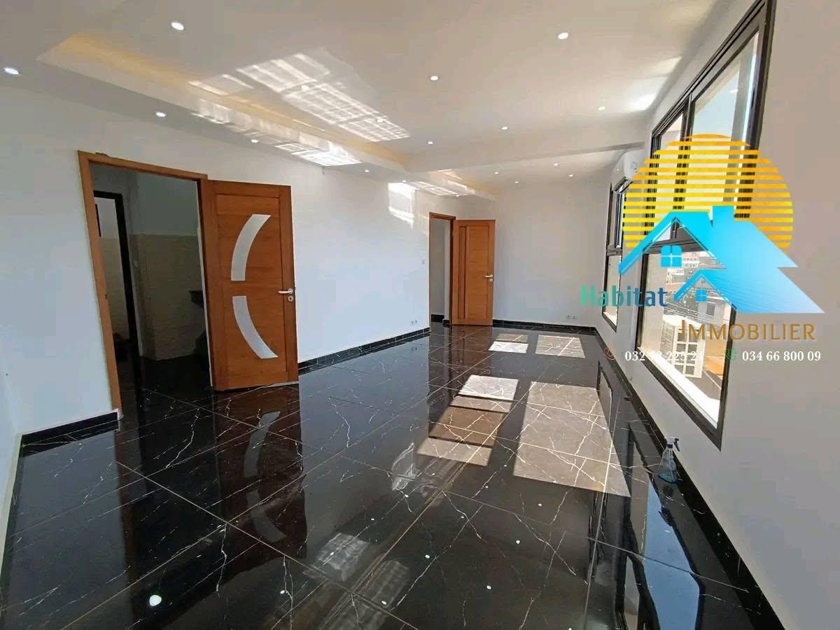 Location · Maison F8 (R+3) · Tsiadana, Antananarivo - photo 2
