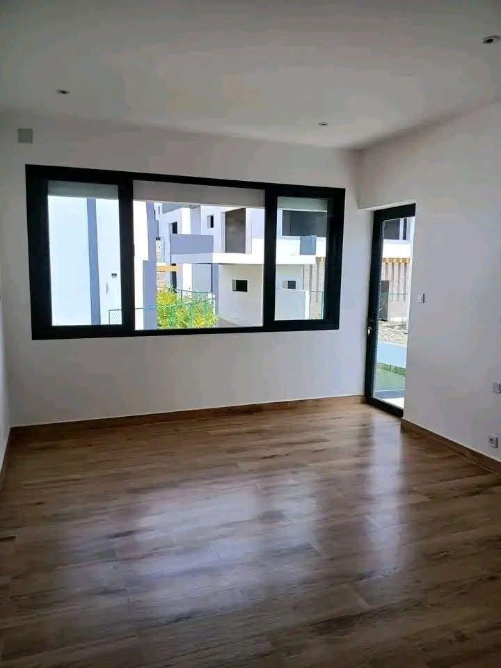 Vente · Villa haut standing (habitable 252 m²) · Ambohijanaka, Antananarivo - photo 2