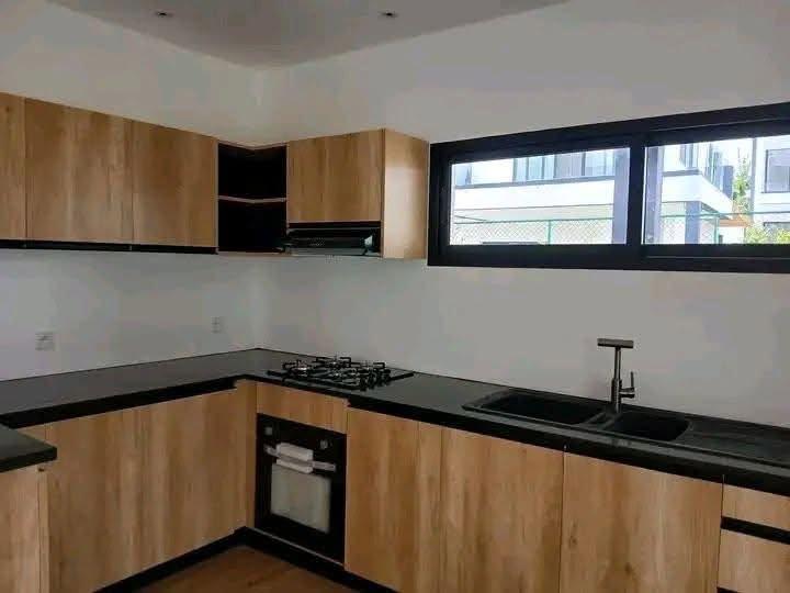 Vente · Villa haut standing (habitable 252 m²) · Ambohijanaka, Antananarivo - photo 7