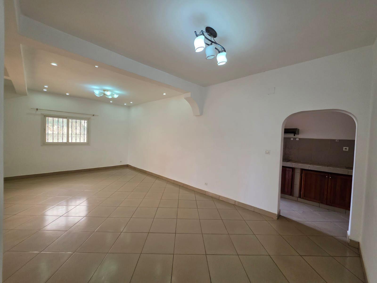 Location · Appartement T3 · Ambatobe, Antananarivo - photo 2