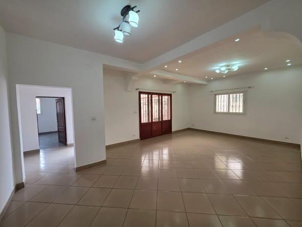 Location · Appartement T3 · Ambatobe, Antananarivo - photo 3