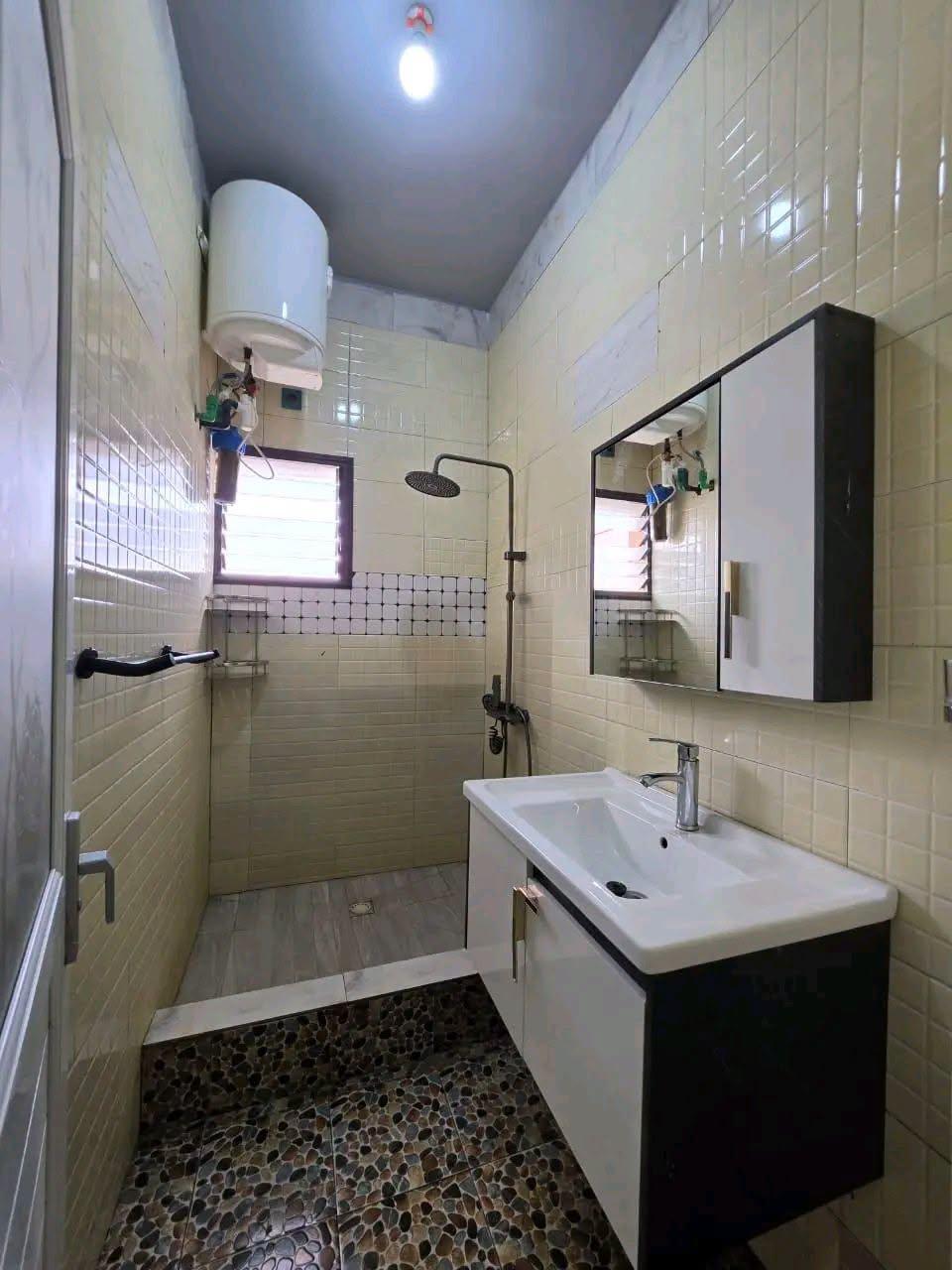 Location · Appartement T4 · Ambohitrarahaba, Antananarivo - photo 3